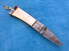 Custom Knife by  Dellana